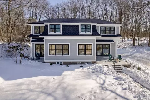7 Colburn St, Gloucester, MA 01930