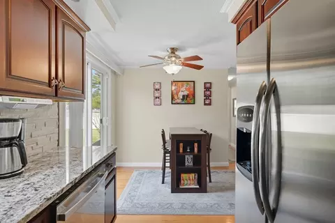 Kitchen - 46 Overlea Dr, Springfield, MA 01119 photo 3 of 4