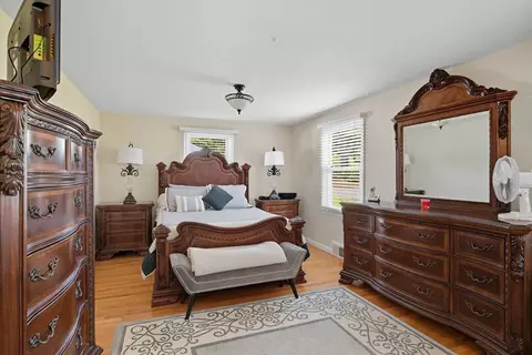 Bedroom - 46 Overlea Dr, Springfield, MA 01119 photo 1 of 7