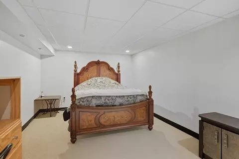 Bedroom - 46 Overlea Dr, Springfield, MA 01119 photo 6 of 7