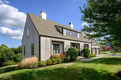 Exterior - 54 Baker Hill Dr, Hingham, MA 02043 photo 2 of 8