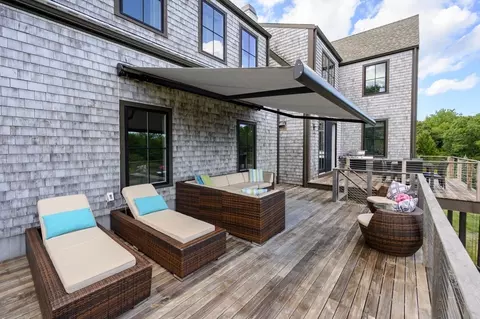 Exterior - 54 Baker Hill Dr, Hingham, MA 02043 photo 7 of 8