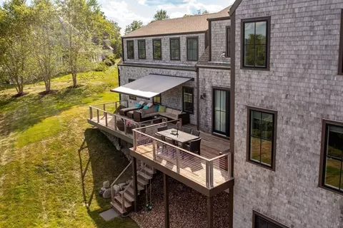 Exterior - 54 Baker Hill Dr, Hingham, MA 02043 photo 5 of 8
