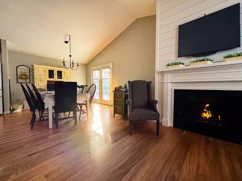 70 Brown St, Fall River, MA 02724 photo 3