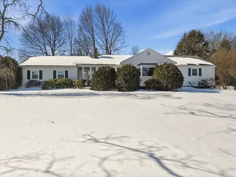 130 Braemoor Rd, Brockton, MA 02301