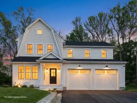 154 Union St, Holliston, MA 01746