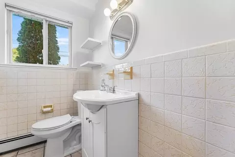 Bath - 51 Crest Rd, Framingham, MA 01701 photo 1 of 3