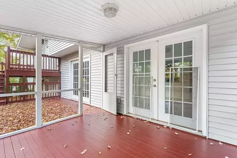 Exterior - 51 Crest Rd, Framingham, MA 01701 photo 4 of 8