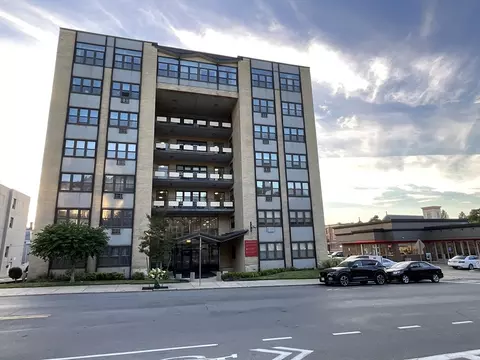 340 Main St #206, Melrose, MA 02176