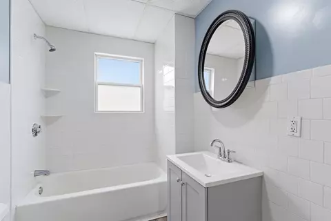 Bath - 545 Brayton Ave, Fall River, MA 02721 photo 2 of 3