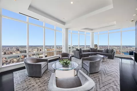 1 Franklin St #PH4B, Boston, MA 02110