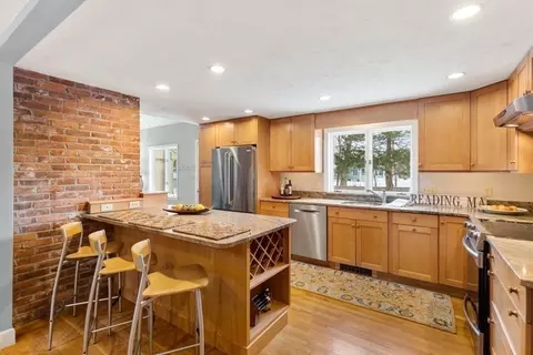 Kitchen - 32 Granger Ave, Reading, MA 01867 photo 2 of 5