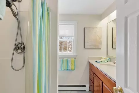 Bath - 32 Granger Ave, Reading, MA 01867 photo 3 of 4