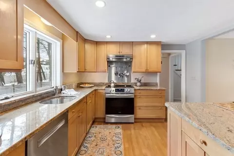 Kitchen - 32 Granger Ave, Reading, MA 01867 photo 3 of 5