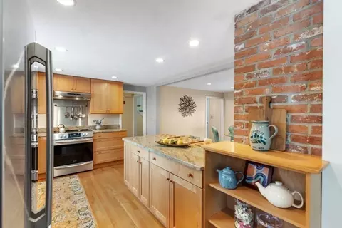 Kitchen - 32 Granger Ave, Reading, MA 01867 photo 4 of 5