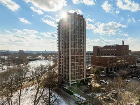 1010 Memorial Dr #6F, Cambridge, MA 02138