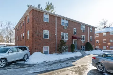 35 Montvale Ave #8, Woburn, MA 01801