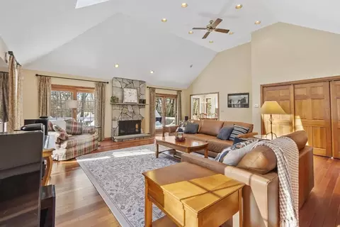 9 Blanchard Rd, Harvard, MA 01451 photo 3