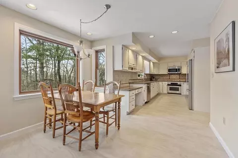 9 Blanchard Rd, Harvard, MA 01451 photo 2