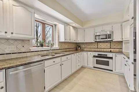 9 Blanchard Rd, Harvard, MA 01451 photo 7