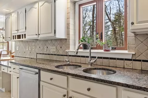 9 Blanchard Rd, Harvard, MA 01451 photo 9