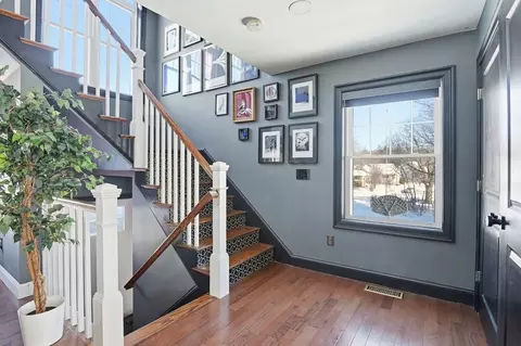 Entry Way - 3 Chalmers Rd # -B, Worcester, MA 01602 photo 1 of 4
