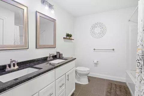 Bath - 3 Chalmers Rd # -B, Worcester, MA 01602 photo 2 of 3