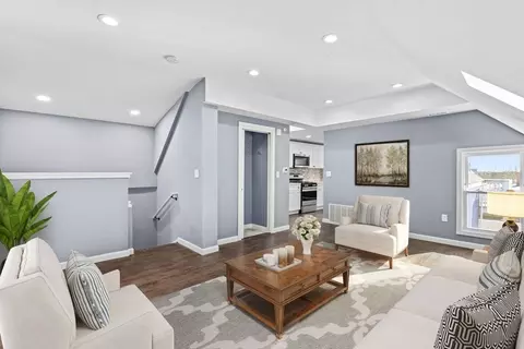 167 Lexington St #3, Boston, MA 02128