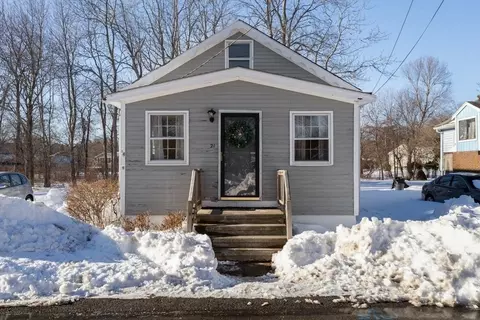 21 Jenkins Pl, Scituate, MA 02066