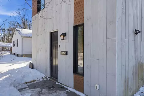 2 Juniper St, Northampton, MA 01062 photo 4