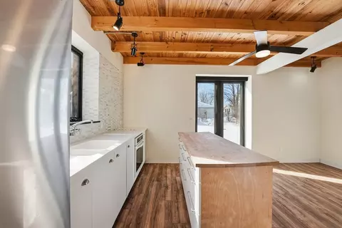 2 Juniper St, Northampton, MA 01062 photo 10