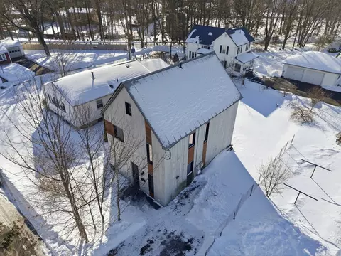 2 Juniper St, Northampton, MA 01062 photo 34