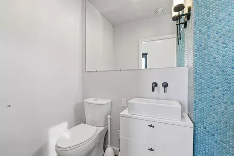 2 Juniper St, Northampton, MA 01062 photo 18