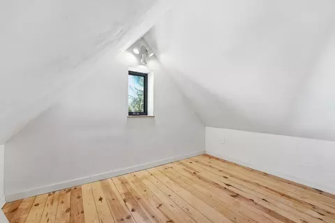 2 Juniper St, Northampton, MA 01062 photo 30