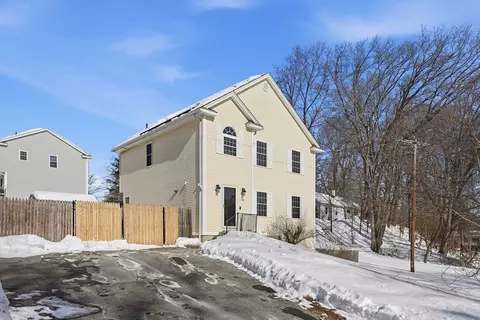 18 Riverton Rd, Springfield, MA 01109 photo 12