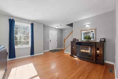 18 Riverton Rd, Springfield, MA 01109 photo 17