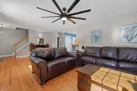 18 Riverton Rd, Springfield, MA 01109 photo 16