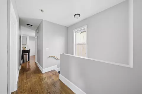 Entry Way - 110 Ferry St, Everett, MA 02149 photo 4 of 4
