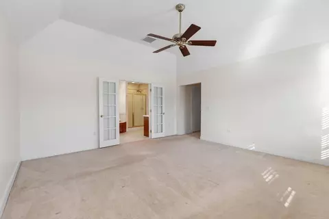 18 Symonds Way, Reading, MA 01867 photo 26