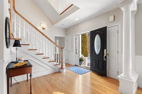 18 Symonds Way, Reading, MA 01867 photo 5