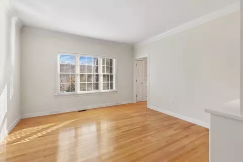 18 Symonds Way, Reading, MA 01867 photo 9