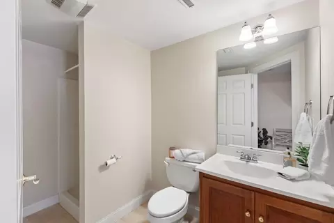 18 Symonds Way, Reading, MA 01867 photo 37