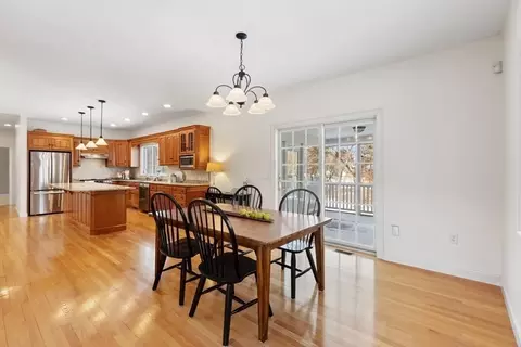 18 Symonds Way, Reading, MA 01867 photo 16