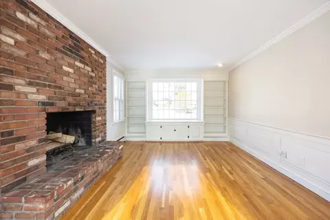 Living - 26 Gordon Rd, Needham, MA 02492 photo 4 of 7