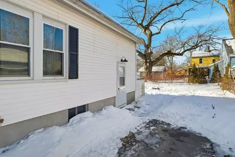 Exterior - 200 El Paso St, Springfield, MA 01104 photo 2 of 5