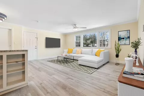 222 School St #9, Walpole, MA 02081