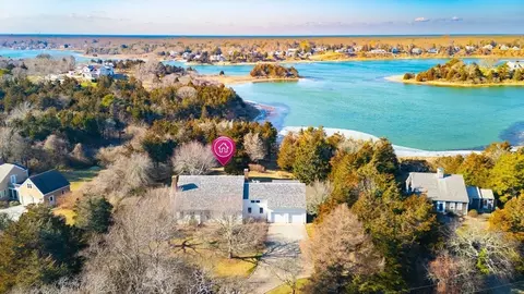 46 Freeman Ln, Orleans, MA 02653