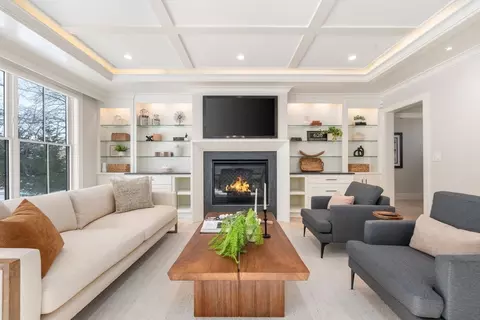 Living - 620 High Rock St, Needham, MA 02492 photo 3 of 7
