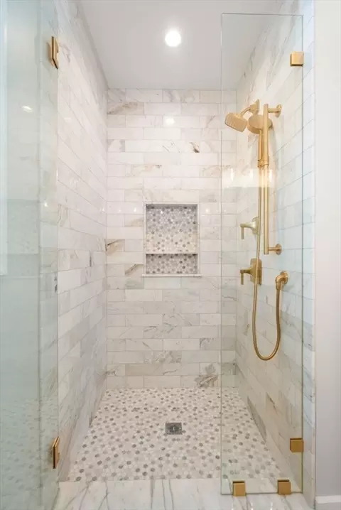 Bath - 620 High Rock St, Needham, MA 02492 photo 4 of 7