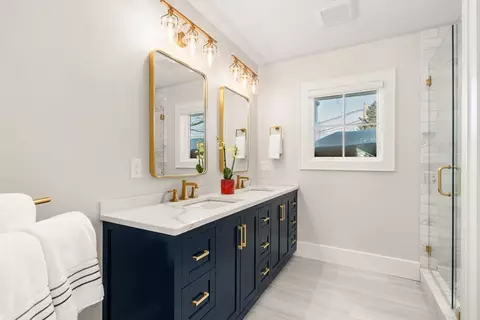 Bath - 620 High Rock St, Needham, MA 02492 photo 3 of 7